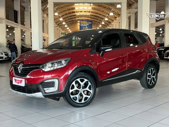 RENAULT CAPTUR 1.6 16V SCE FLEX BOSE X-TRONIC RENAULT CAPTUR 1.6 16V SCE FLEX BOSE X-TRONIC
